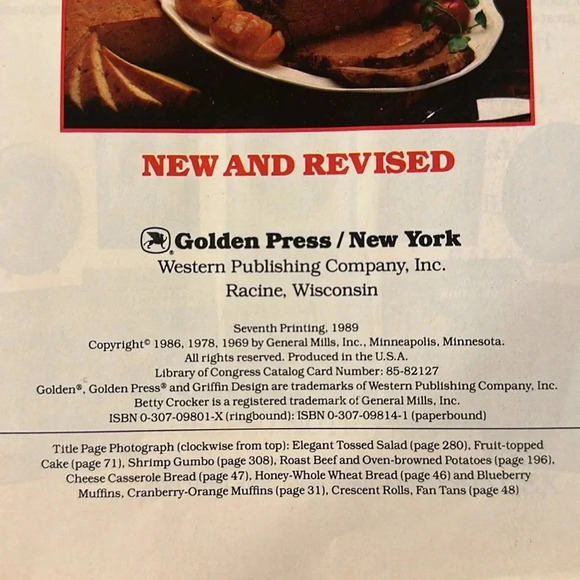 Vintage 1986 Betty Crocker Ring Bound Hardcover Cookbook Golden Press Kitchen - Picture 3 of 9